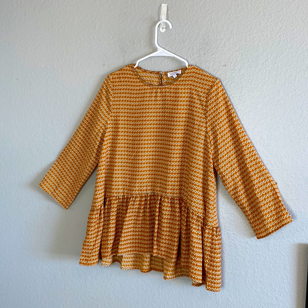 Sweet Salt  3/4 sleeve High-Low Top. Size Medium NWT